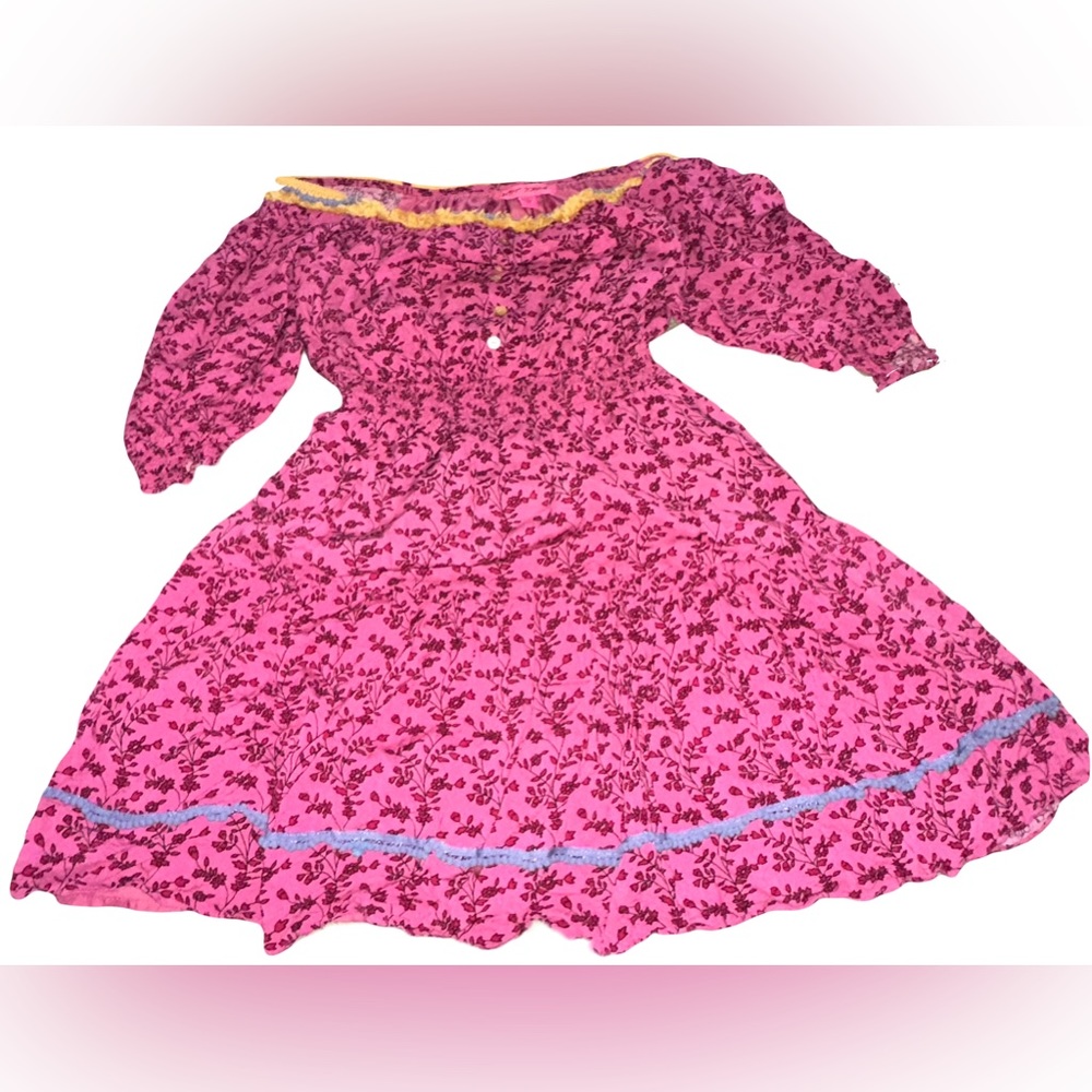 Betsy Johnson shoulder dress